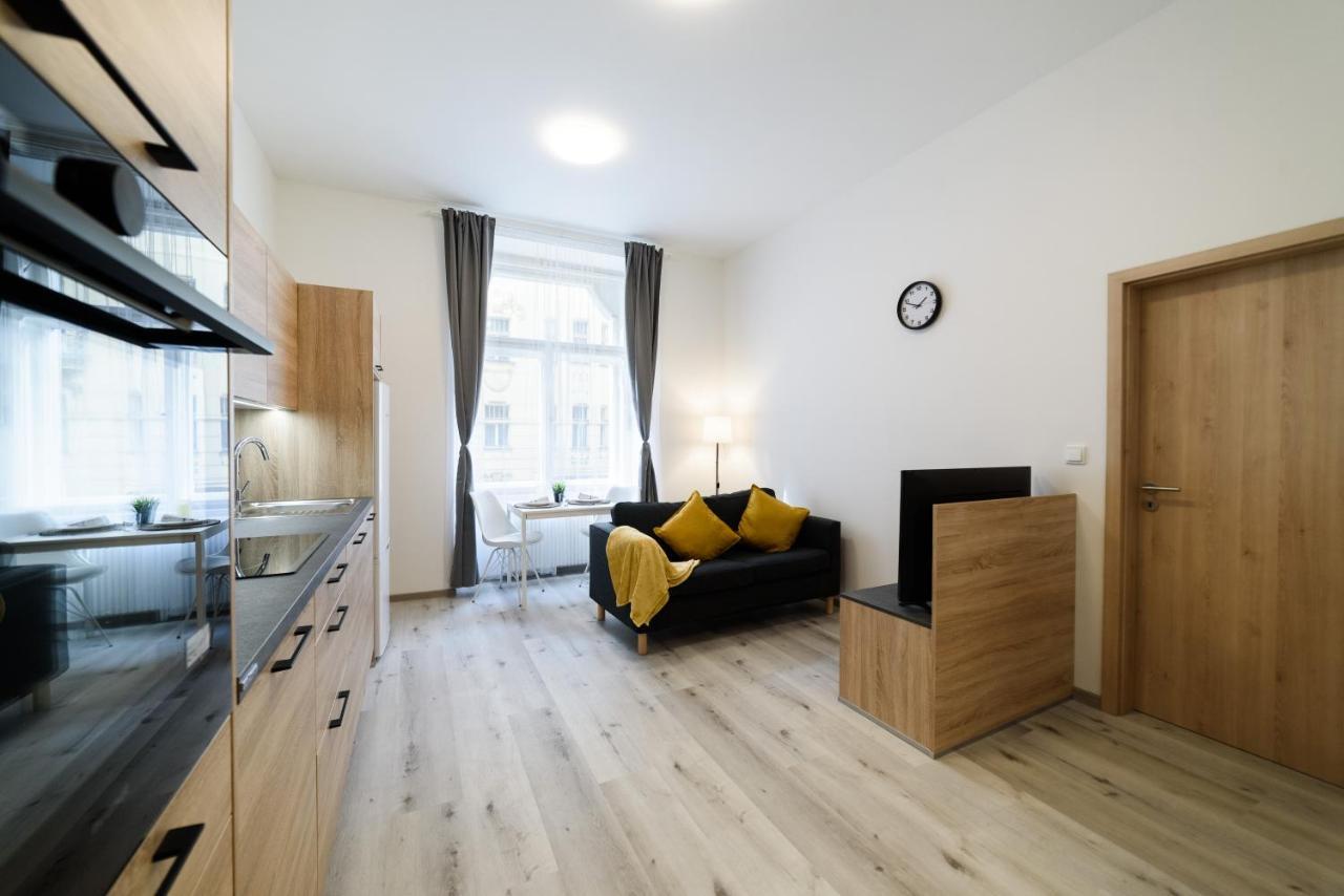 New Apartments Near Dancing House Prague Exterior photo