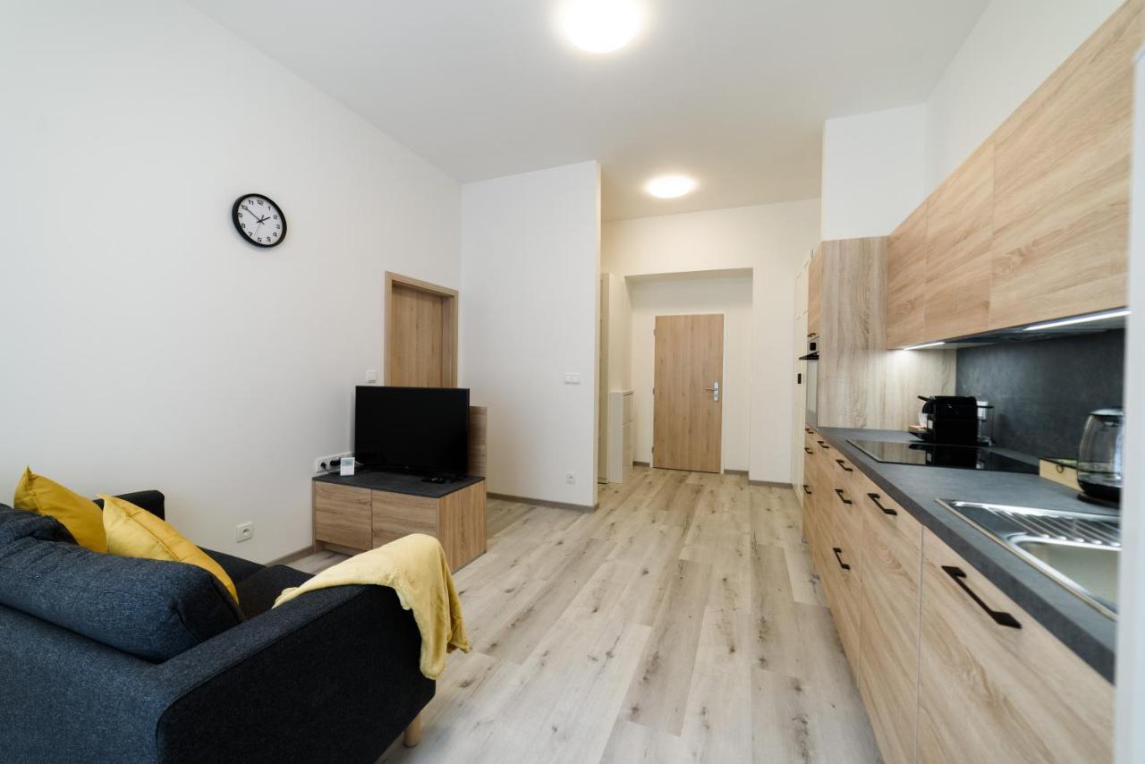 New Apartments Near Dancing House Prague Exterior photo